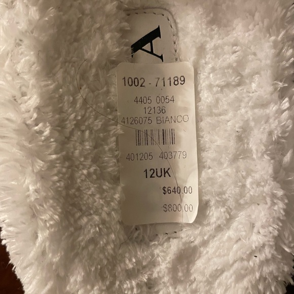 SOLD 🛑 NWT PRADA TERRY SLIDES SIZE - Picture 4 of 4